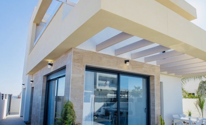 Detached chalet - Obra nueva - Los Montesinos - 03187