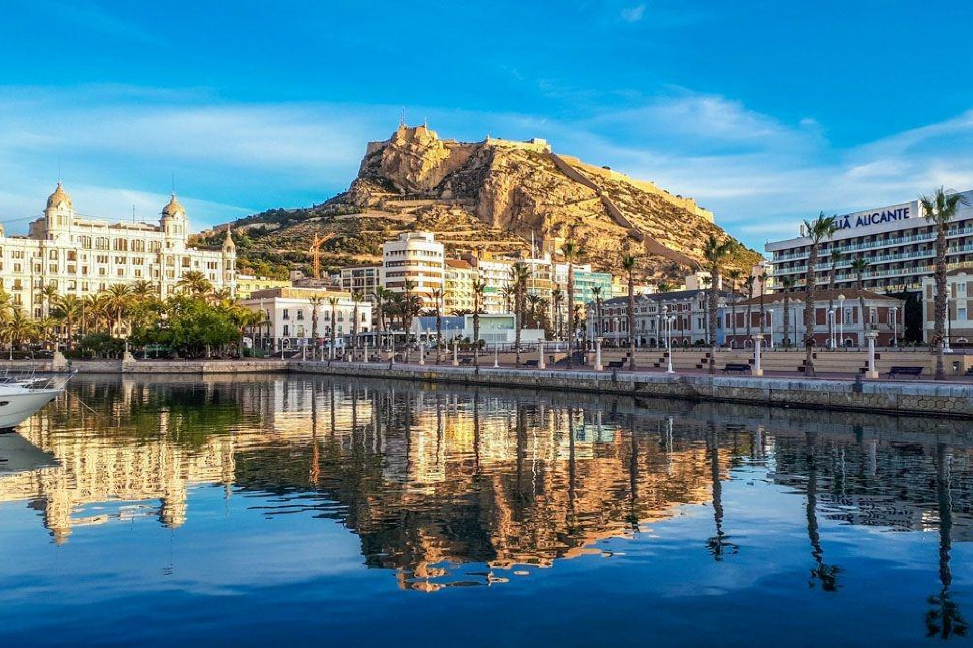 Neue Gebäude - Apartment - Alicante - Centro