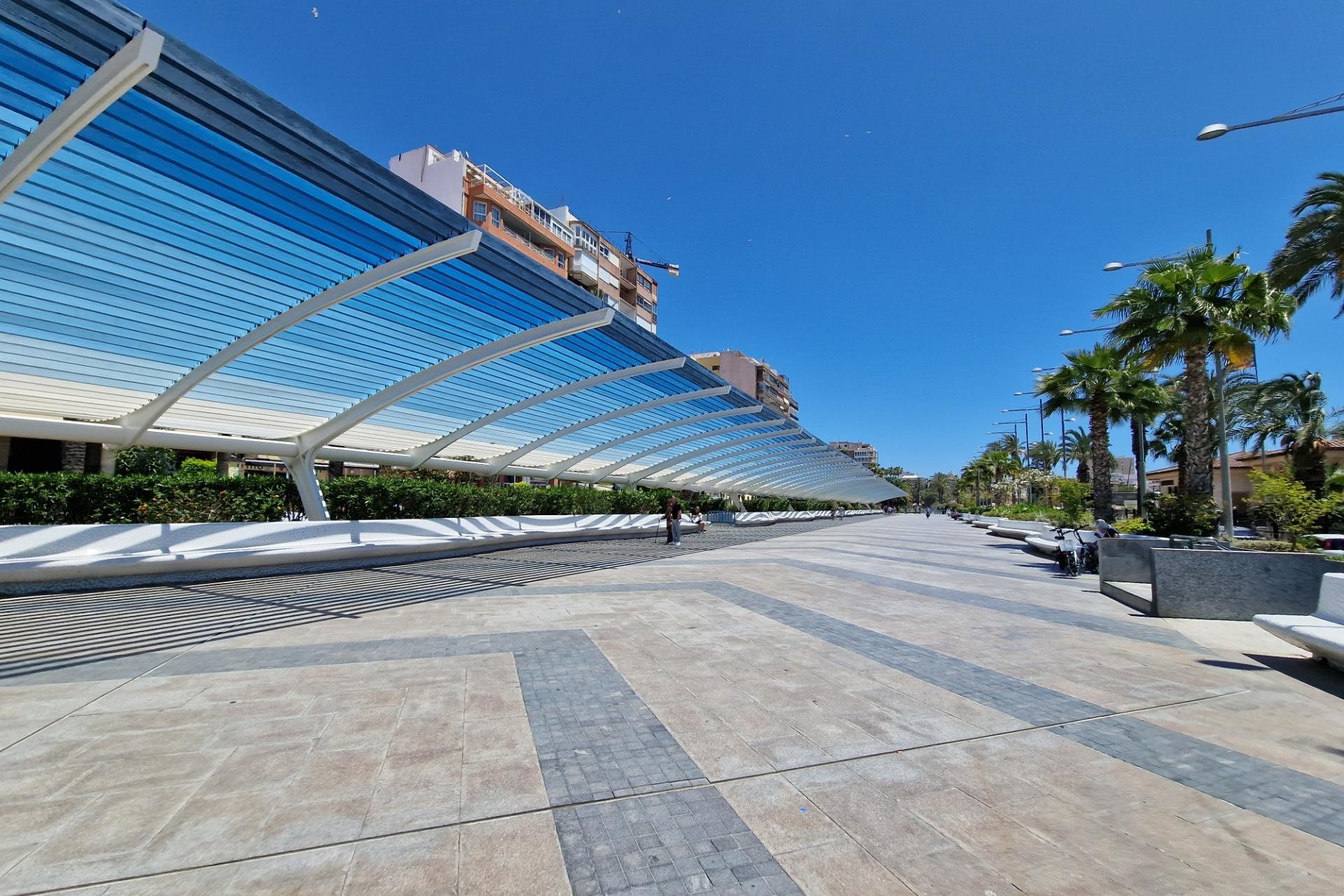 Neue Gebäude - Apartment - Torrevieja - Playa de los Locos