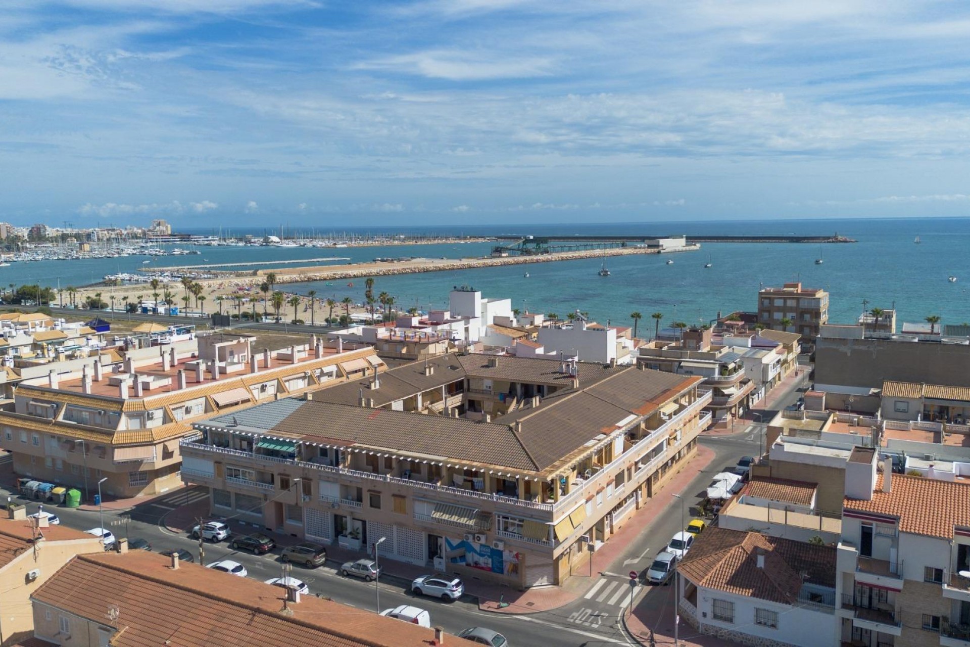 Neue Gebäude - Apartment - Torrevieja - Playa Los Naufragos