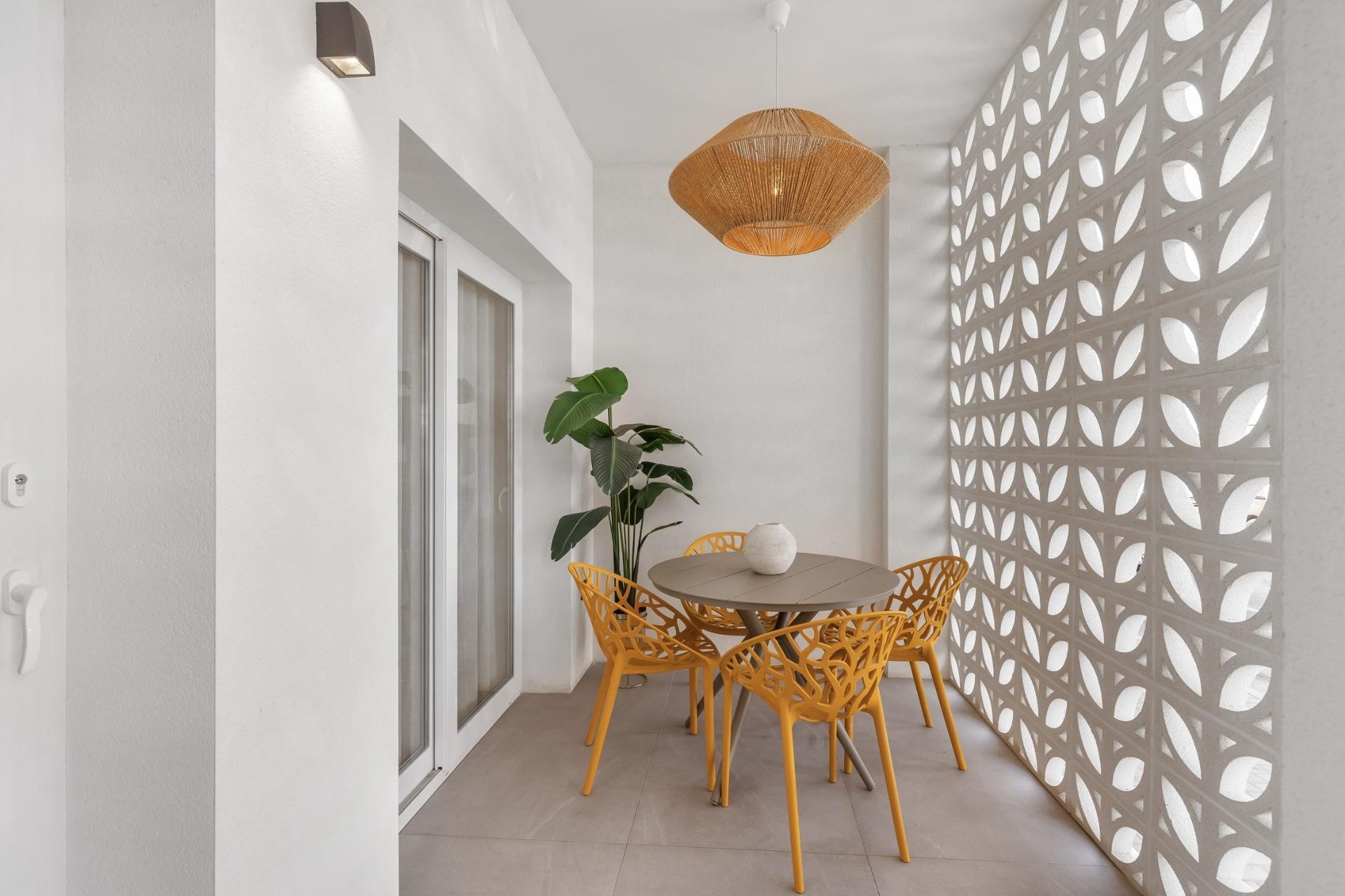 Neue Gebäude - Apartment - Torrevieja - Playa Los Naufragos