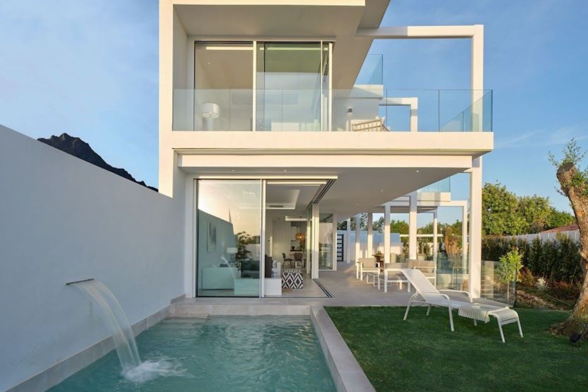 Neue Gebäude - Detached chalet - Marbella