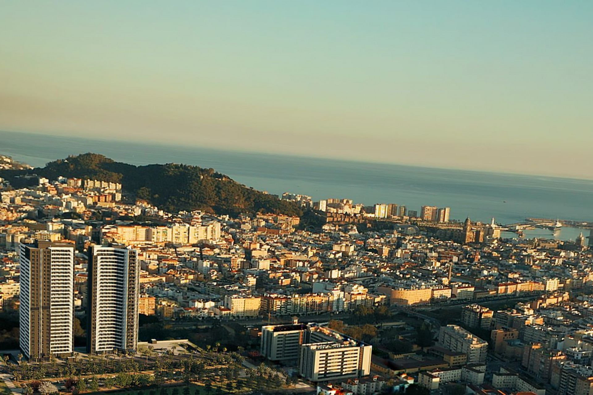 Neue Gebäude - Flats - Málaga