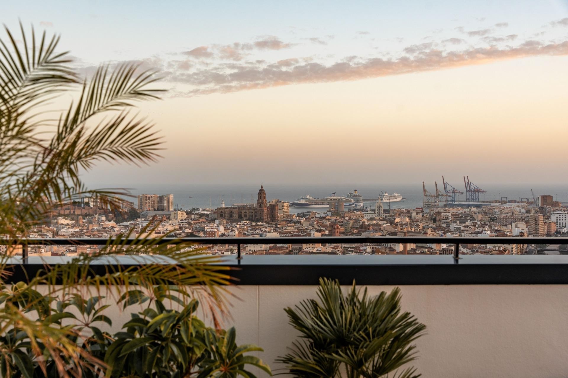 Neue Gebäude - Penthouse - Málaga - Centro