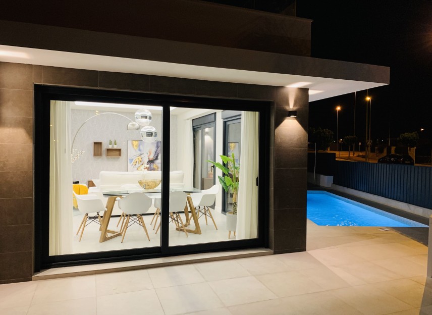 Neue Gebäude - terraced house - Daya Nueva