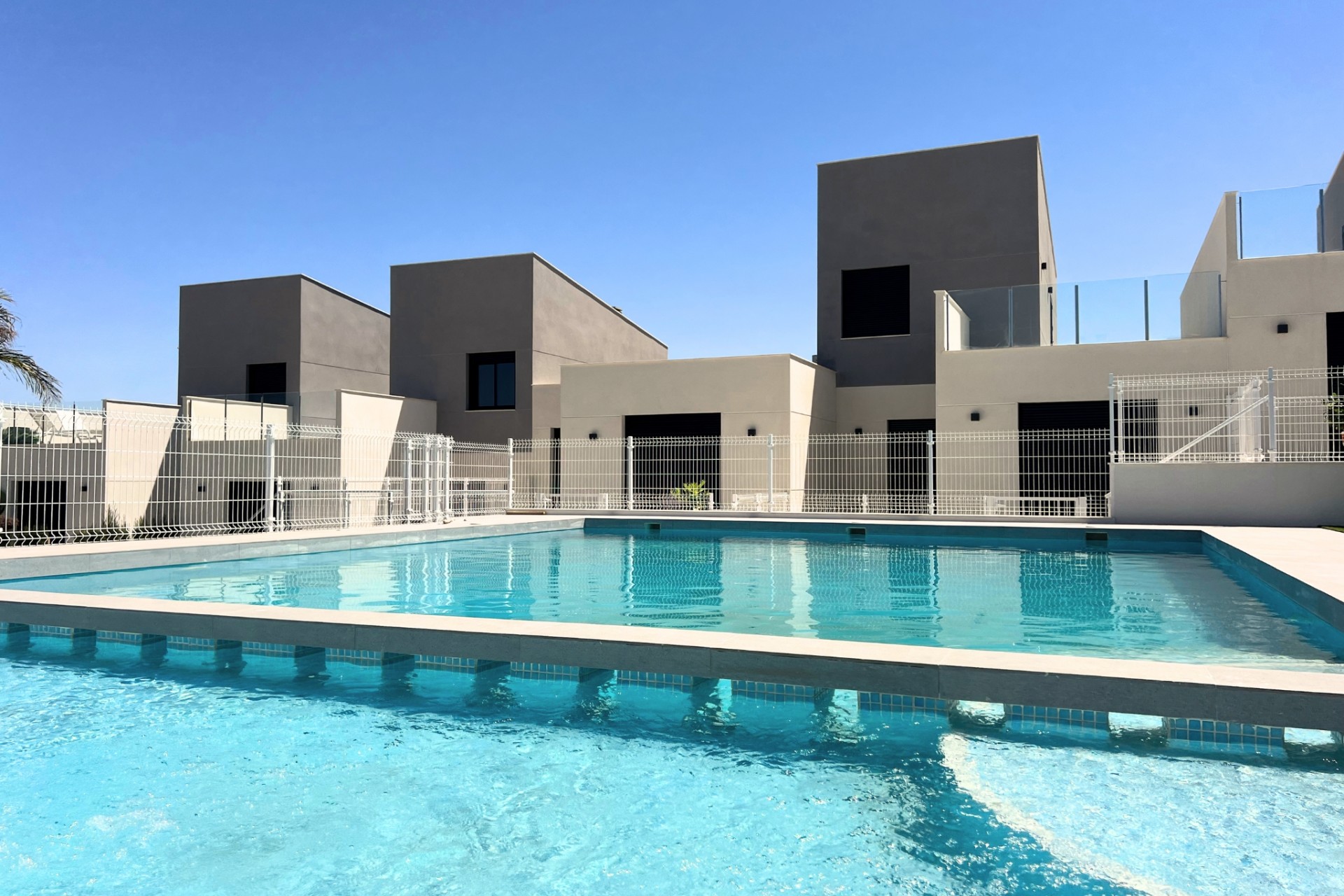 Neue Gebäude - terraced house - Murcia