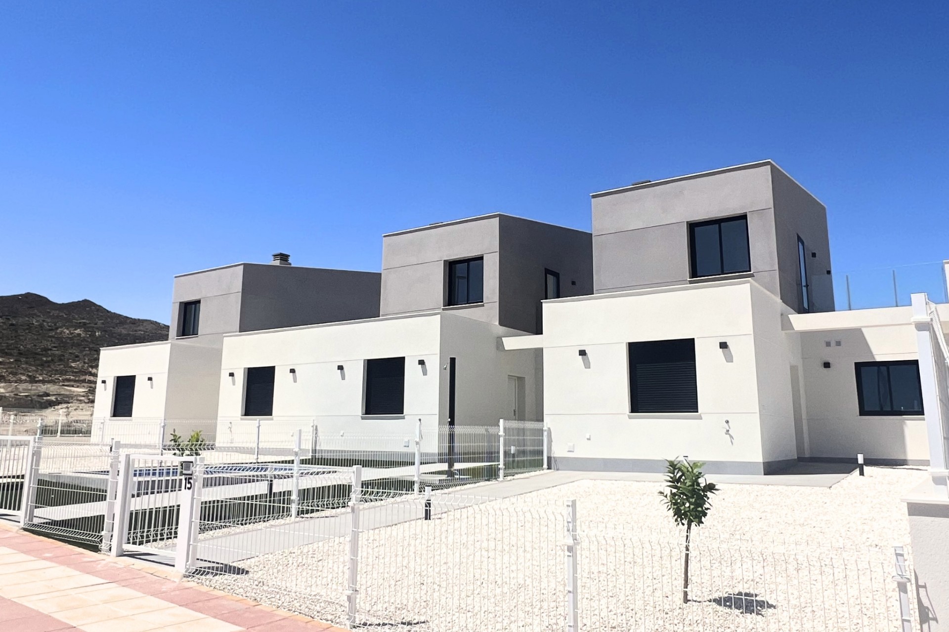 Neue Gebäude - terraced house - Murcia