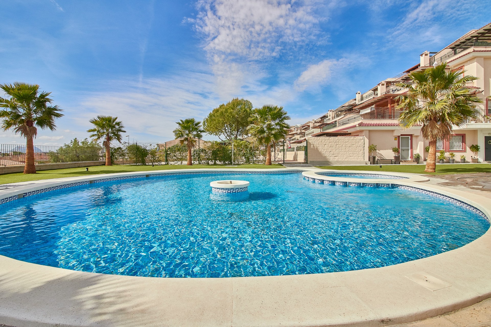 Neue Gebäude - terraced house - Mutxamel