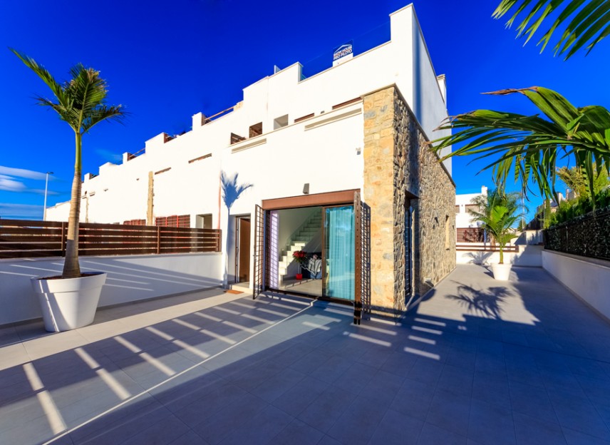 Neue Gebäude - terraced house - Pilar de la Horadada