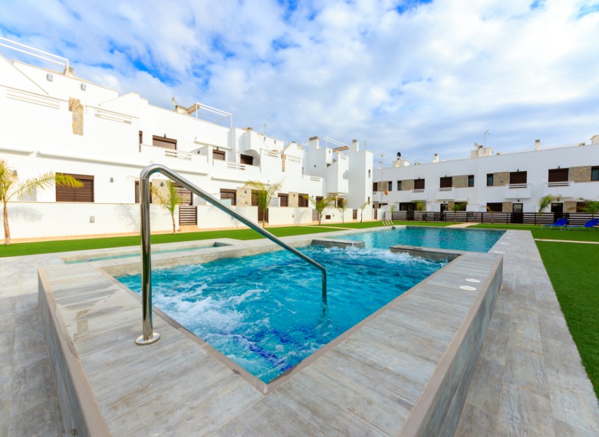 Neue Gebäude - terraced house - Pilar de la Horadada