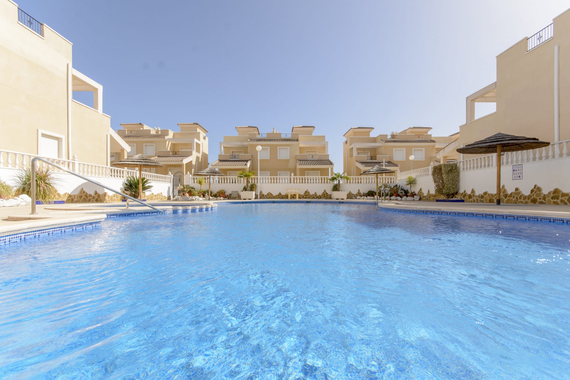 Neue Gebäude - terraced house - San Miguel de Salinas