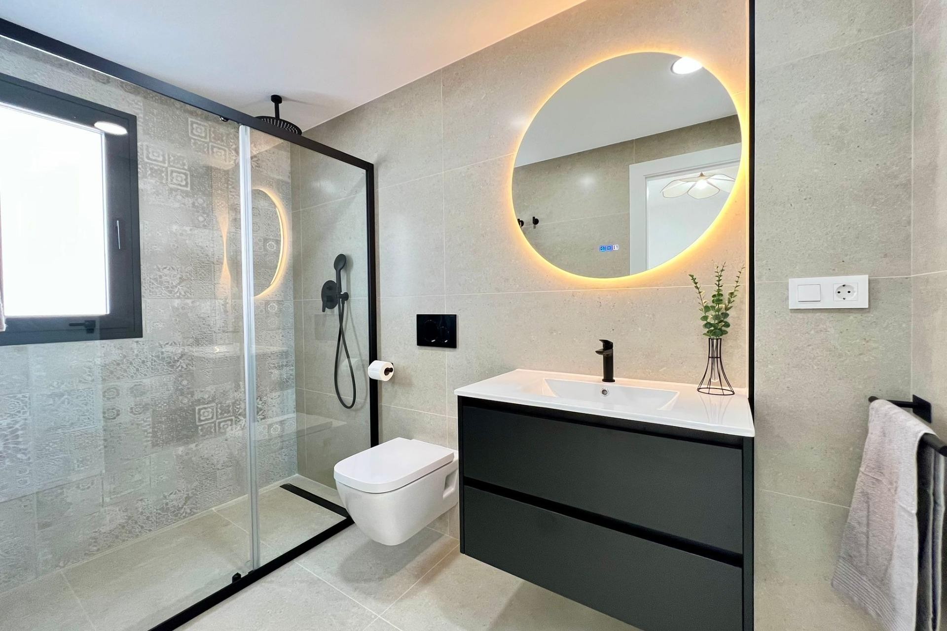 Neue Gebäude - Villa - Benferri - Benfis Park