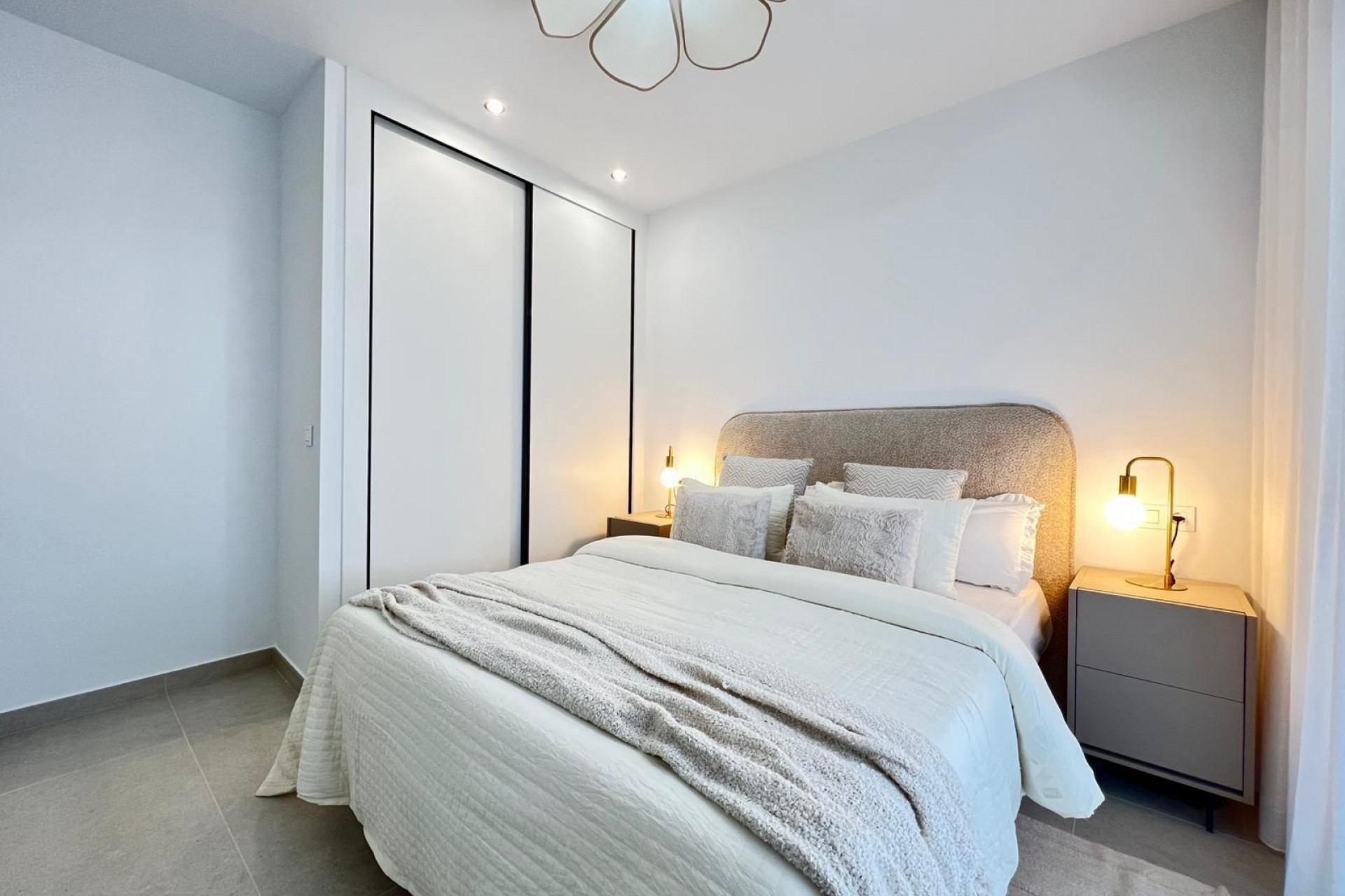 Neue Gebäude - Villa - Benferri - Benfis Park