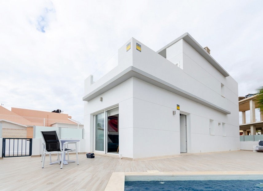 Neue Gebäude - Villas - Torrevieja - 03184