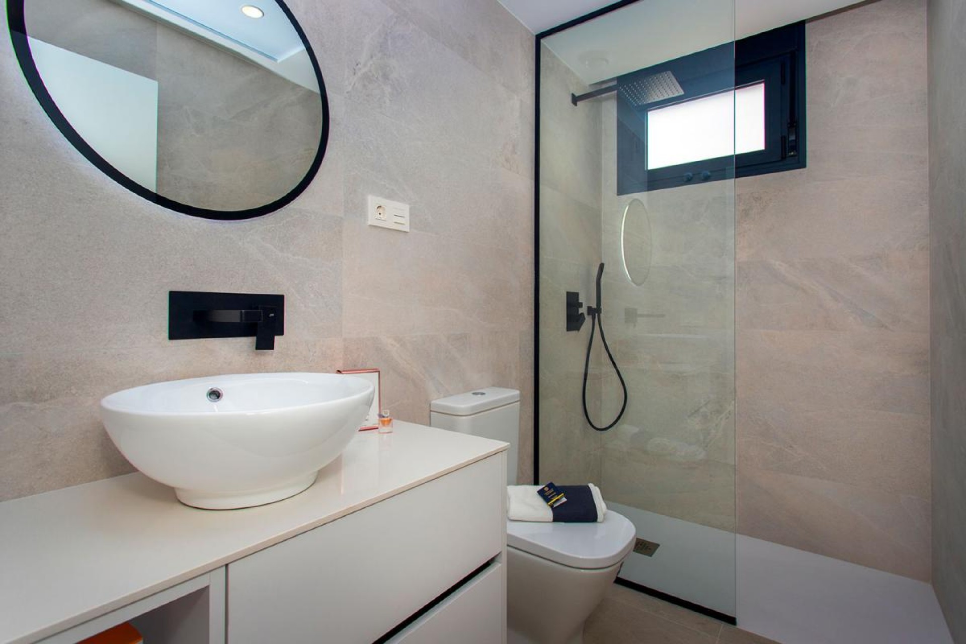 Nieuwbouw - Herenhuis - Sucina