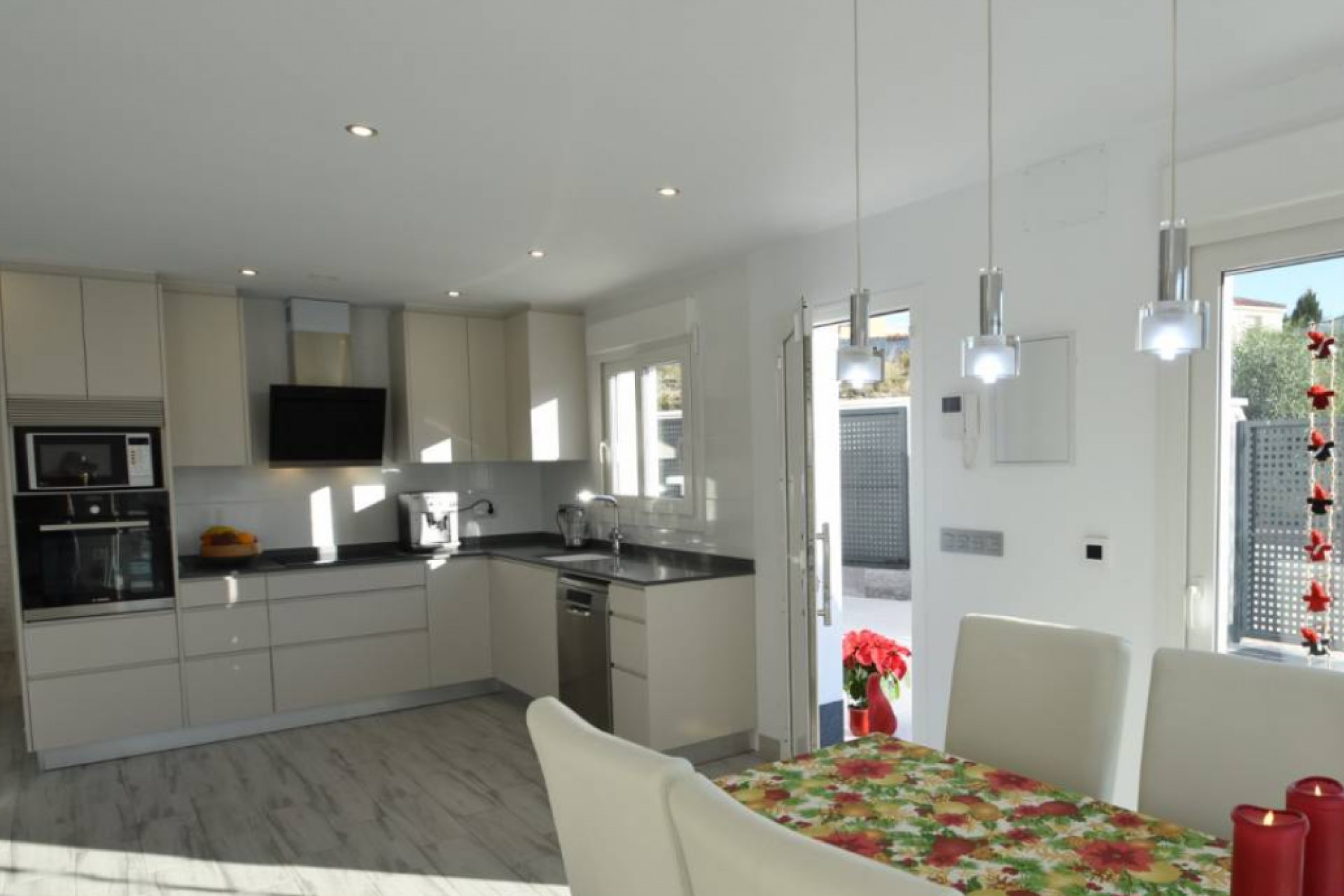 Nouvelle construction - Detached chalet - Ciudad Quesada