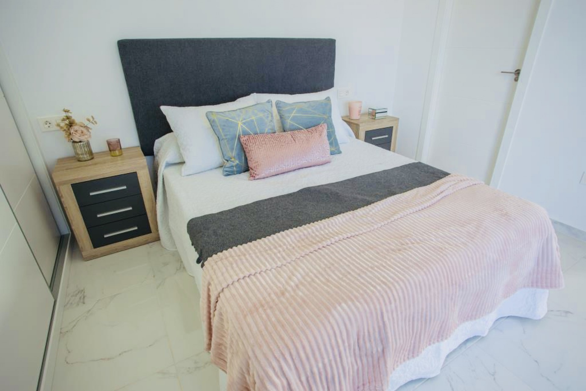 Nouvelle construction - Detached chalet - Los Montesinos - 03187