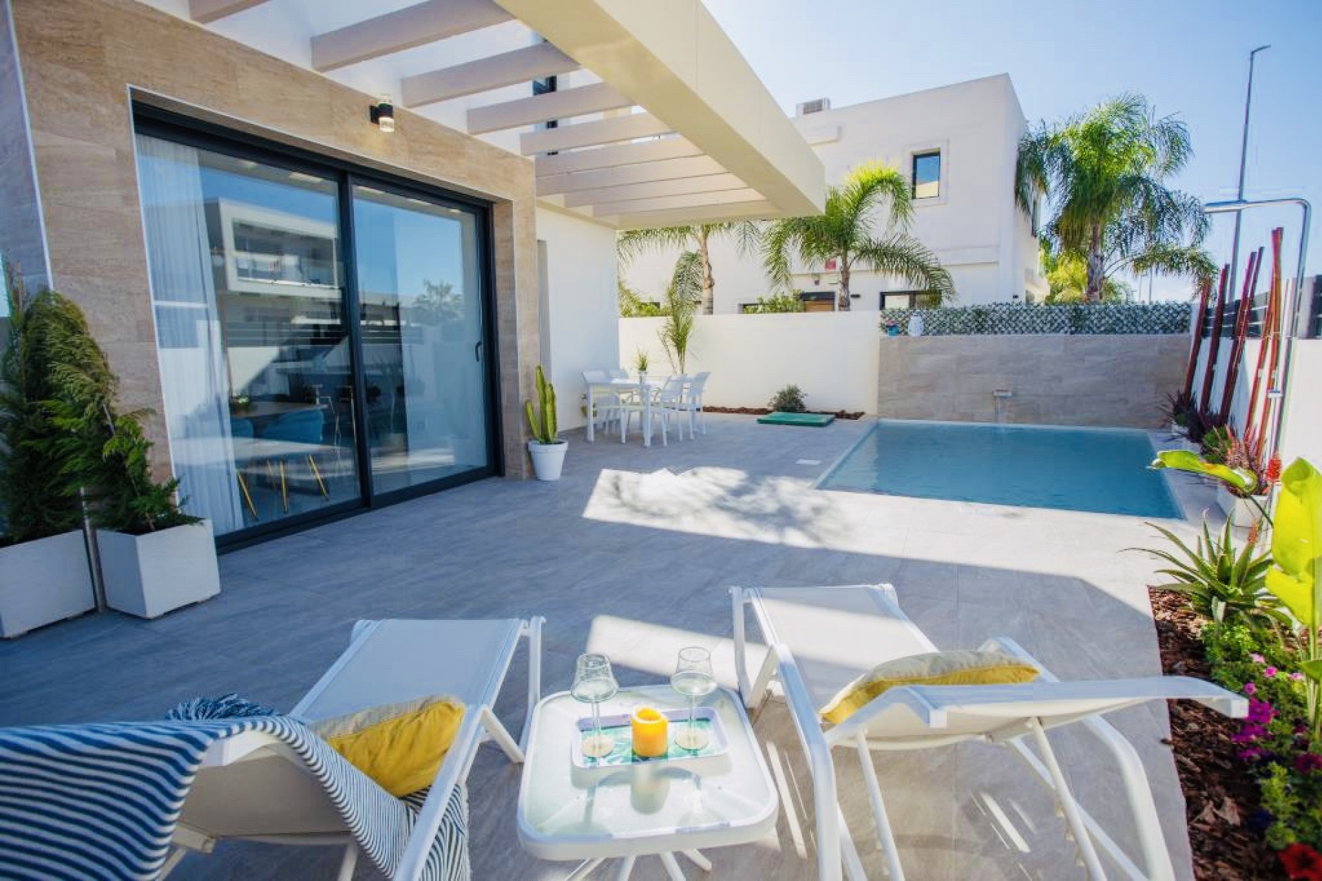 Nouvelle construction - Detached chalet - Los Montesinos - 03187