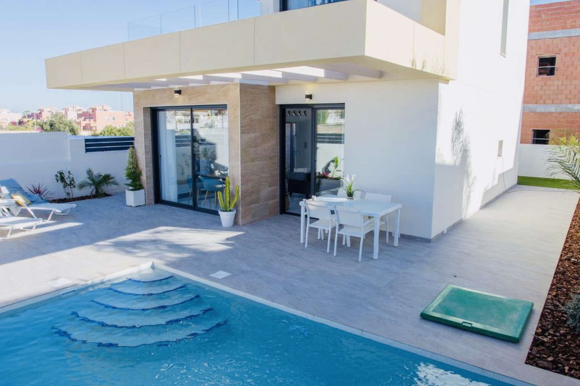 Nouvelle construction - Detached chalet - Los Montesinos - 03187