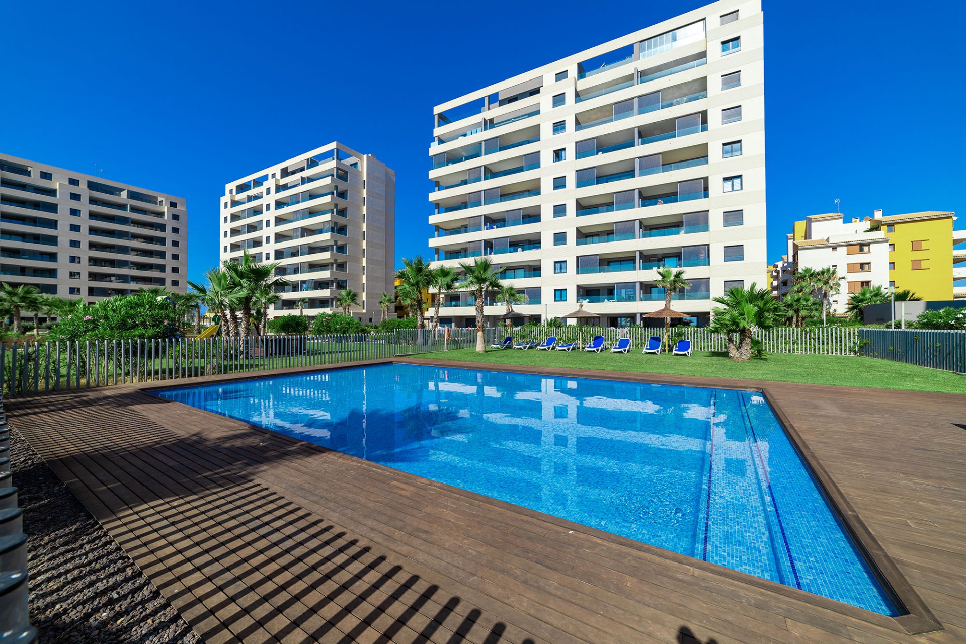 Nowy budynek - Apartment - Dehesa de Campoamor