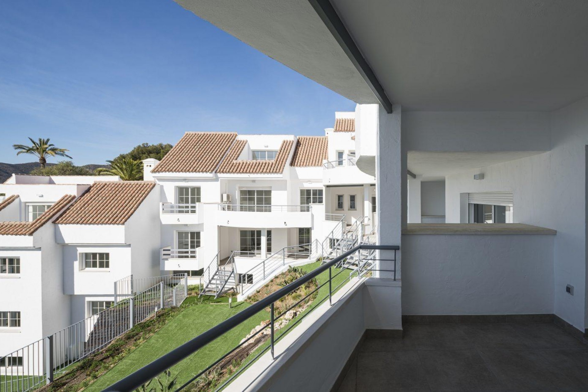 Nowy budynek - Apartment - Istán - Cerros De Los Lagos