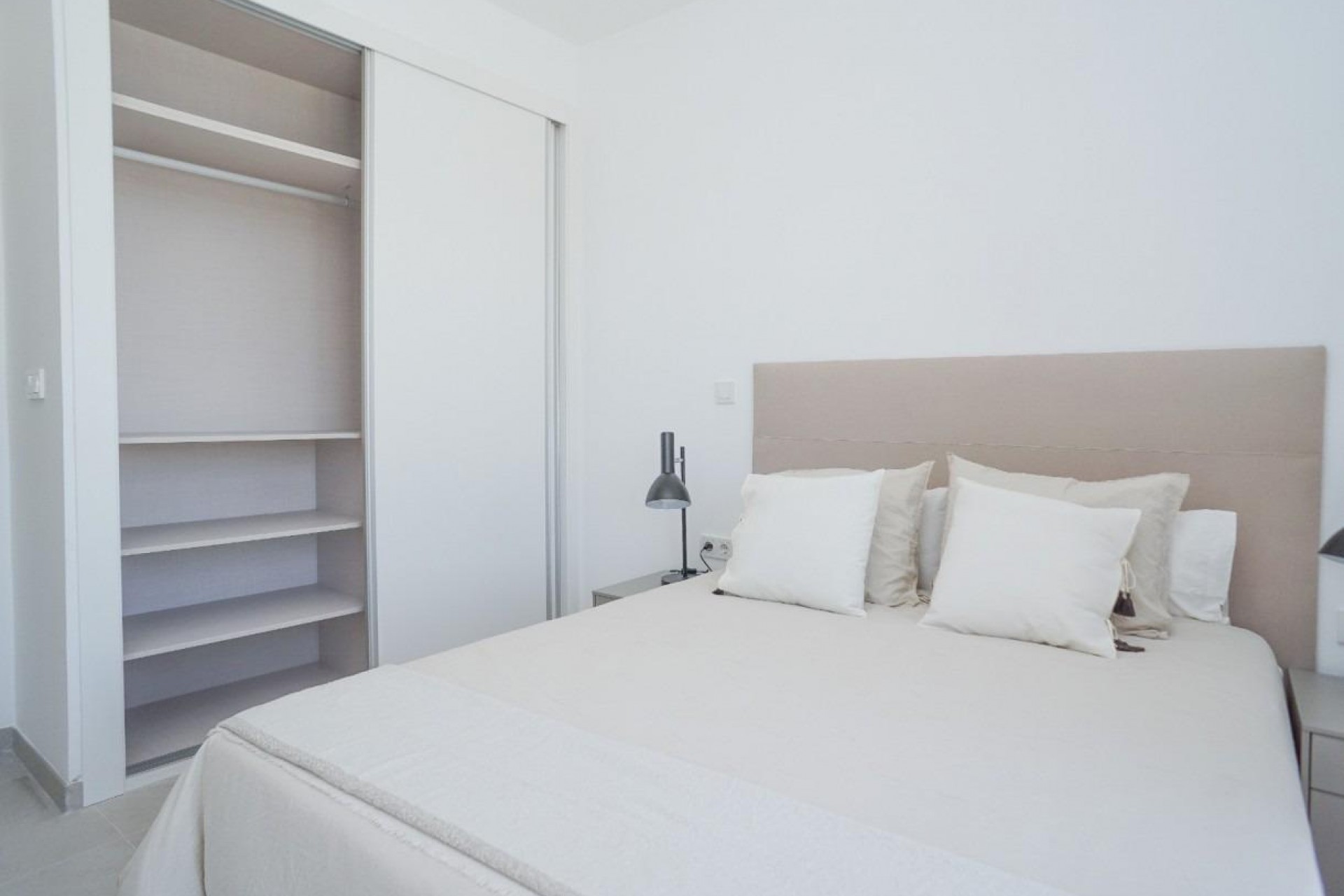 Nowy budynek - Apartment - Torrevieja - Torreblanca