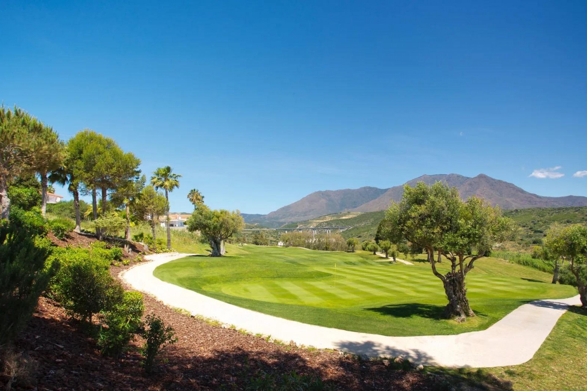 Nowy budynek - Daszek - Estepona - Estepona Golf