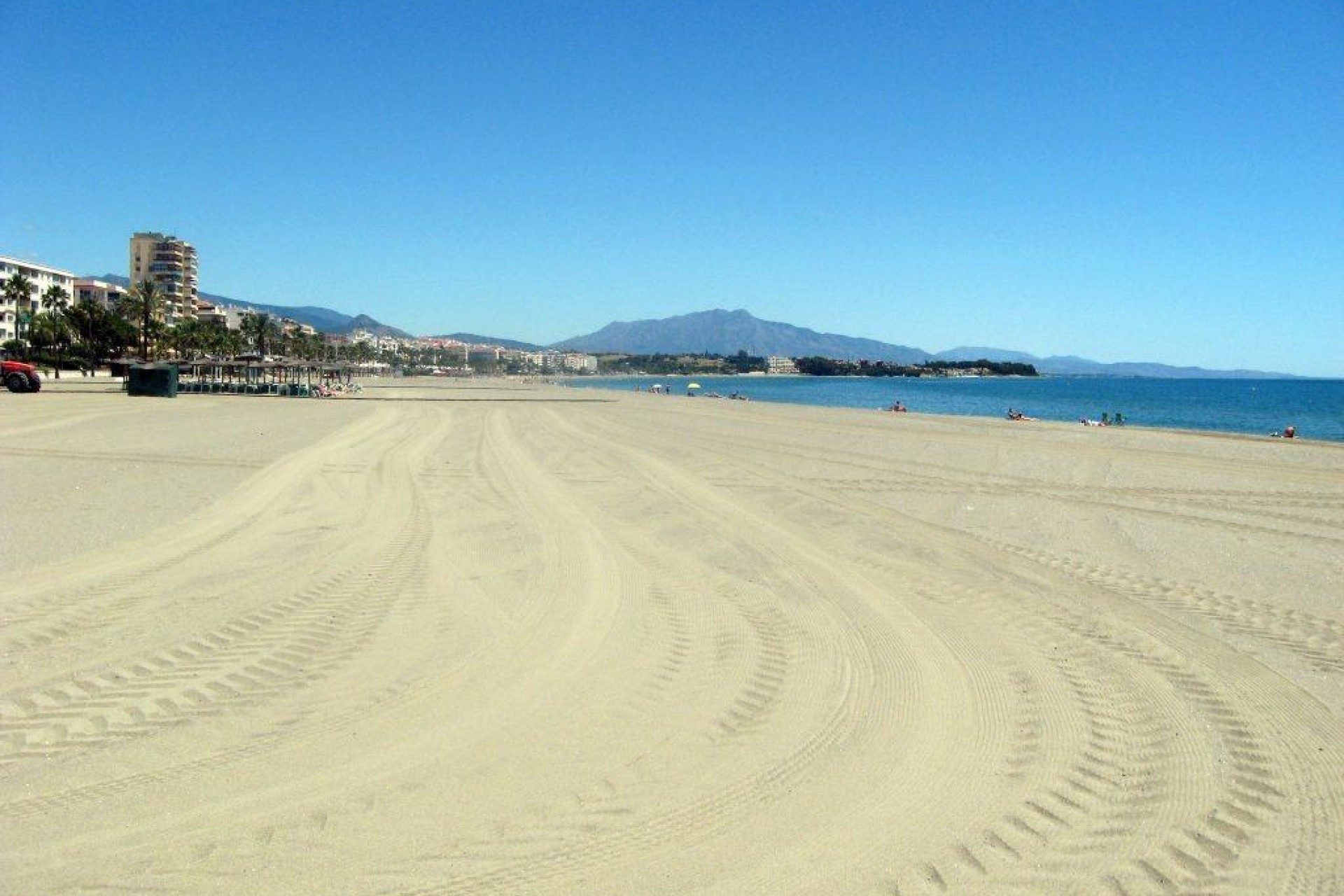 Nowy budynek - Daszek - Estepona - Playa La Rada