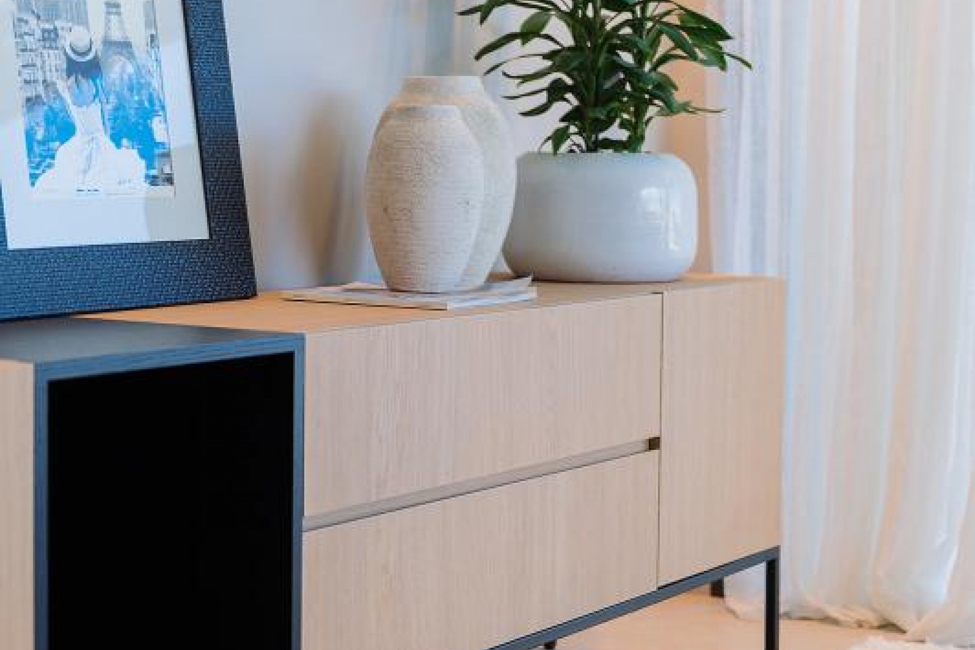 Nowy budynek - Ground floors - Santa Cruz de Tenerife