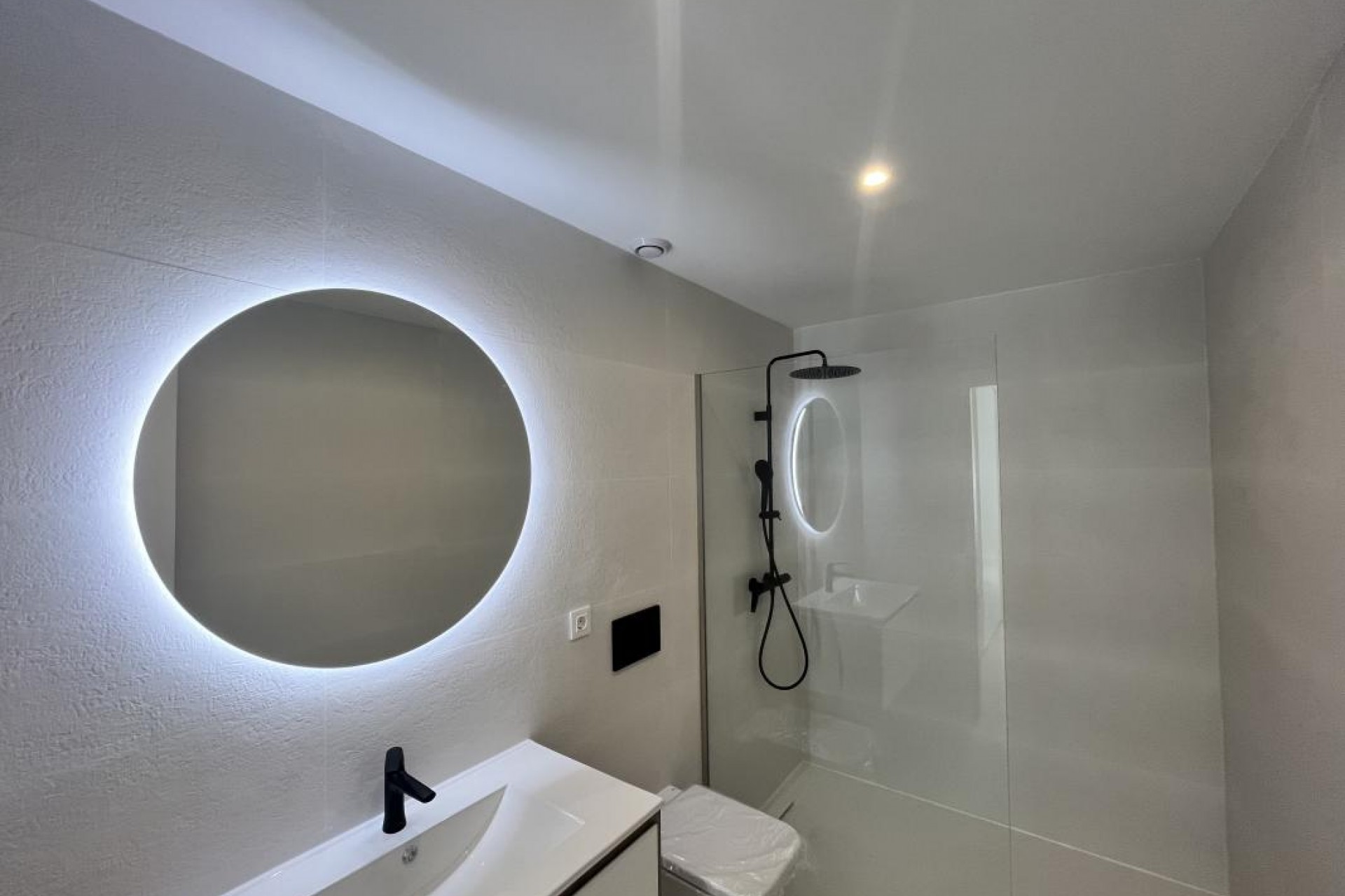 Nowy budynek - Ground floors - Torrevieja