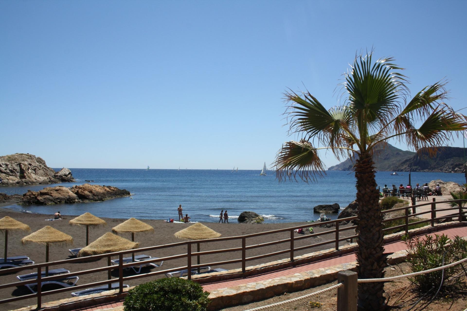 Nowy budynek - Town House - La Union - centro