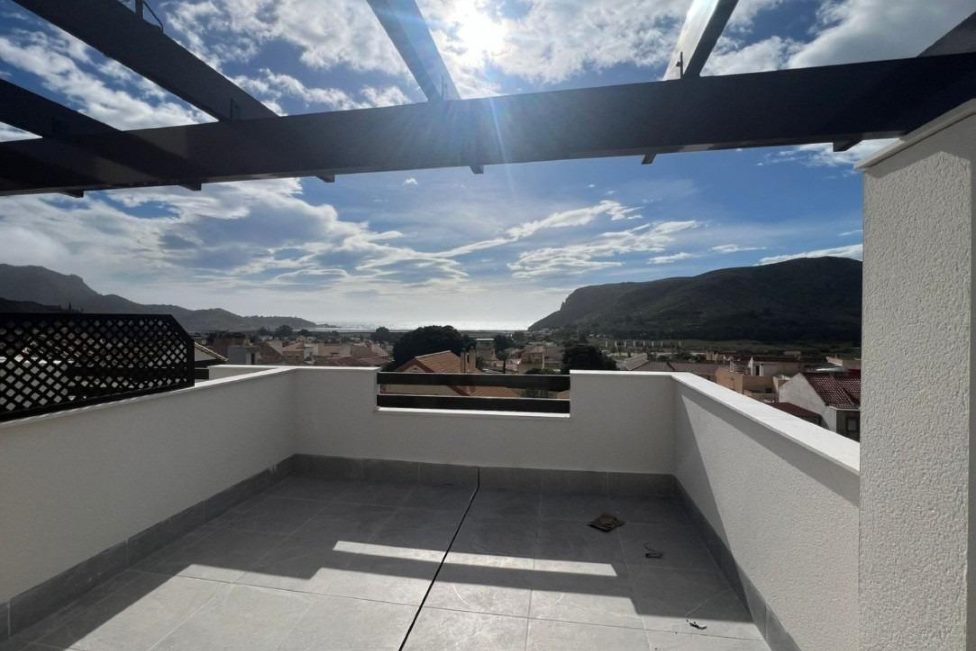 Nowy budynek - Town House - La Union - centro