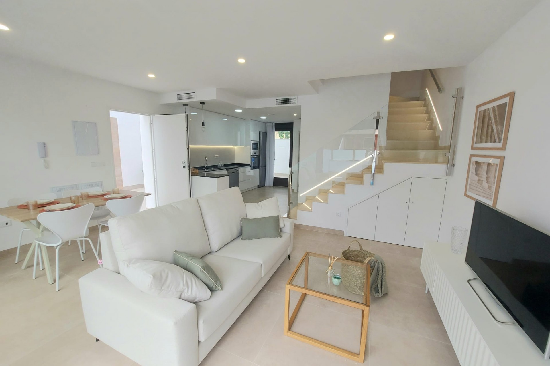 Nowy budynek - Villa - Las Esperanzas