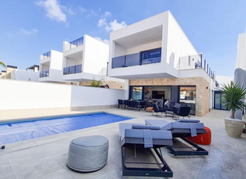 Nowy budynek - Villas - San Pedro del Pinatar - 30740
