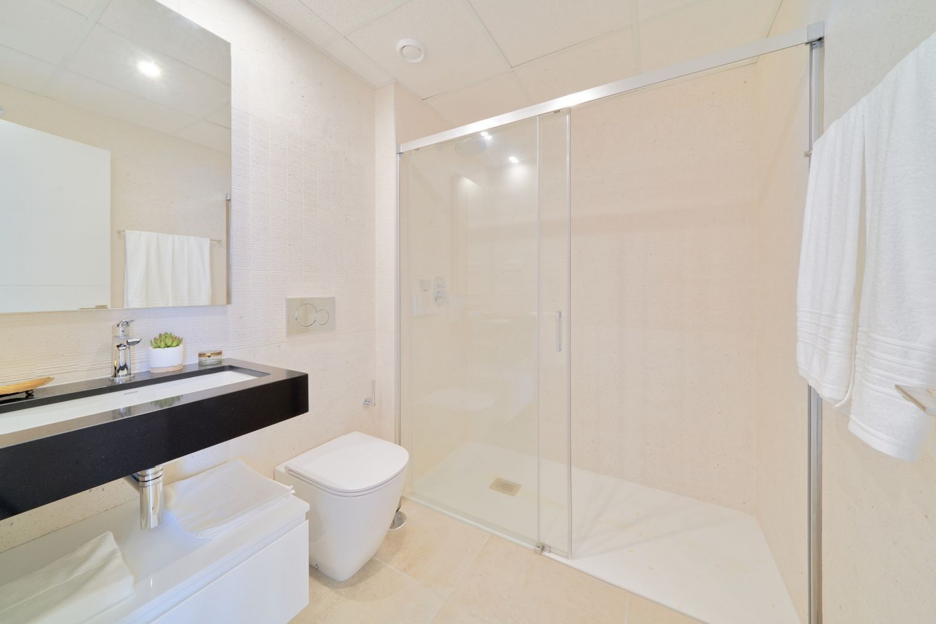 Obra nueva - Ground floors - Estepona