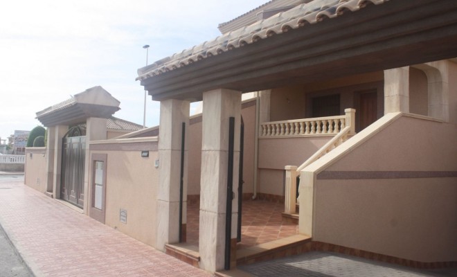 Town House - Nouvelle construction - Torrevieja - GE-29611