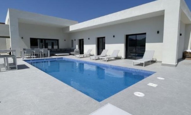 Villas - Neue Gebäude - Pinoso - 03569