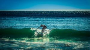 surfista en Portugal